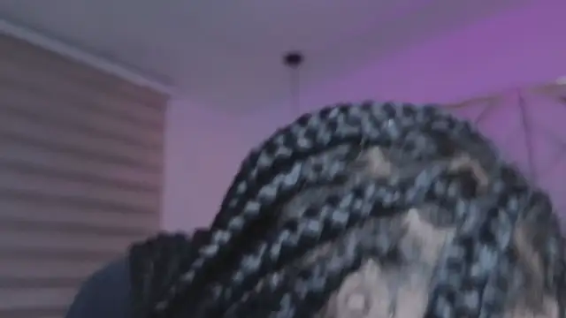 mia gatesvg online show from 13, 3, 2026