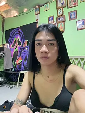 EnviousMaddie online show from 24, 4, 2026