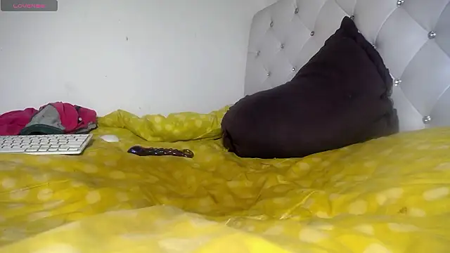 Esmeraldita788 online show from 1, 2, 2026