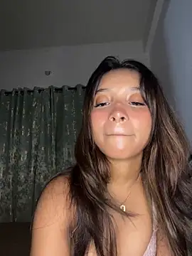 Snapshot of annaya_sexy chatting on 15, 5, 2026 annaya sexy online show from 15, 5, 2026