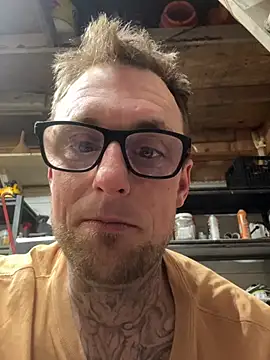 WIDBIGWHITECOCK online show from 28, 3, 2026