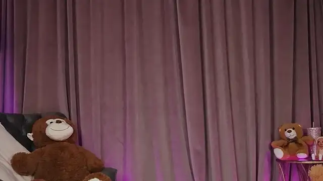 ZariaaVera online show from 31, 3, 2026