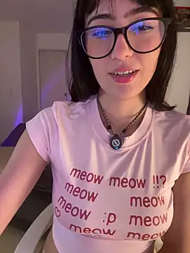 HinaSweet online show from 7, 4, 2026