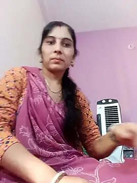 Snapshot of Hot_ree85 chatting on 15, 1, 2026 Hot ree85 online show from 15, 1, 2026