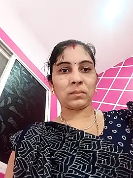 Snapshot of Hot_ree85 chatting on 9, 2, 2026 Hot ree85 online show from 9, 2, 2026