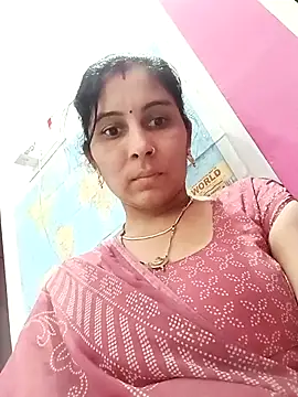 Snapshot of Hot_ree85 chatting on 3, 3, 2026 Hot ree85 online show from 3, 3, 2026