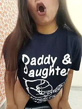 Hot Twinkle online show from 11, 4, 2026