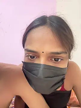 Snapshot of cupid_heart00 chatting on 18, 1, 2026 cupid heart00 online show from 18, 1, 2026