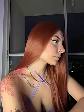 alesziarose  online show from 4, 3, 2026