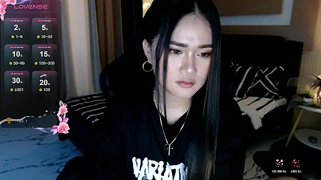 Snapshot of simplykhate chatting on 25, 5, 2026 simplykhate online show from 25, 5, 2026