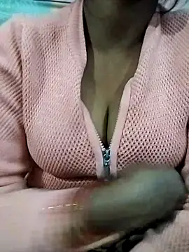 Lovely-Julie online show from 8, 1, 2026