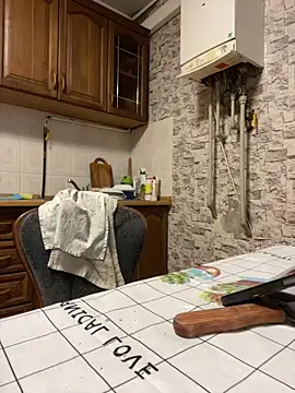 Lily Viola online show from 15, 2, 2026