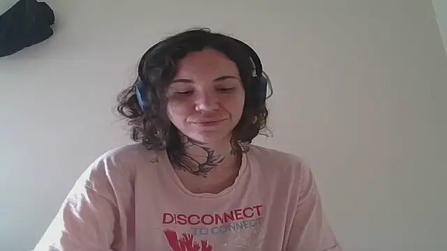 Snapshot of Dirty_Pink chatting on 22, 4, 2026 Dirty Pink online show from 22, 4, 2026