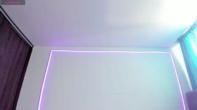 maazikeenx online show from 18, 4, 2026