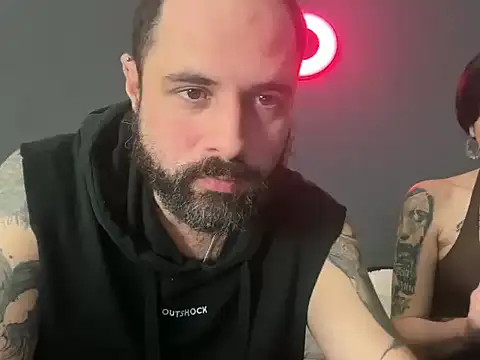 BrazilianDaddyLittleGrl online show from 14, 1, 2026