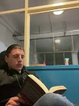 allee2206 online show from 12, 4, 2026