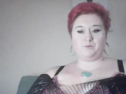 BustyRedxx online show from 25, 2, 2026