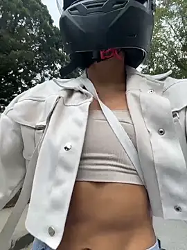 Snapshot of TaylorrHill chatting on 28, 2, 2026 TaylorrHill online show from 28, 2, 2026