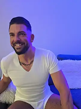 Angelo 33 online show from 6, 2, 2026