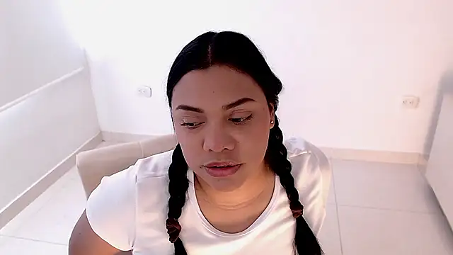 Snapshot of isabelateran chatting on 17, 7, 2026 isabelateran online show from 17, 7, 2026