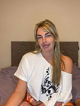 Scarlett the girlnextdoor online show from 11, 5, 2026
