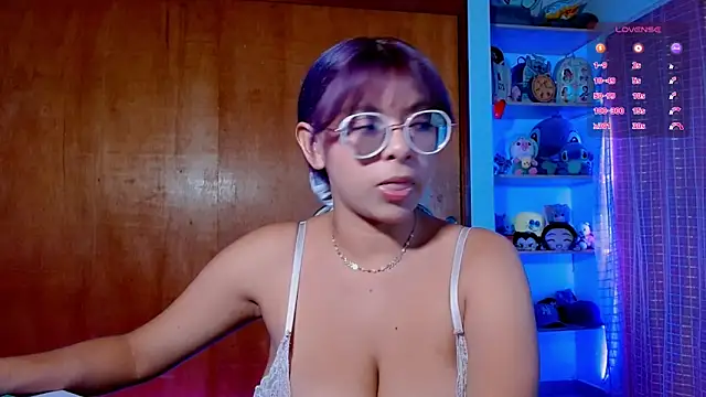 Snapshot of Princess_Venus chatting on 27, 5, 2026 Princess Venus online show from 27, 5, 2026