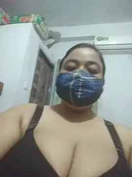 momo loves online show from 5, 3, 2026