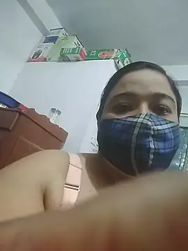 momo loves online show from 6, 4, 2026