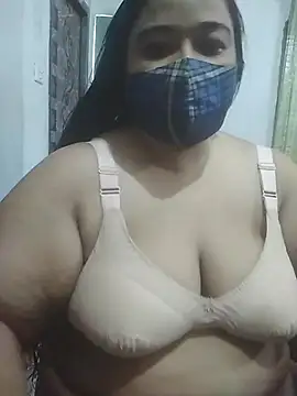 Snapshot of momo_loves chatting on 15, 5, 2026 momo loves online show from 15, 5, 2026