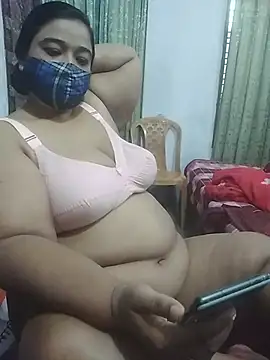 Snapshot of momo_loves chatting on 26, 5, 2026 momo loves online show from 26, 5, 2026
