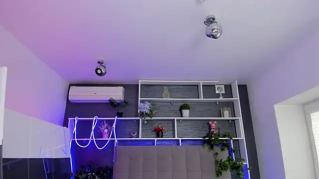 StephieRousee online show from 20, 3, 2026