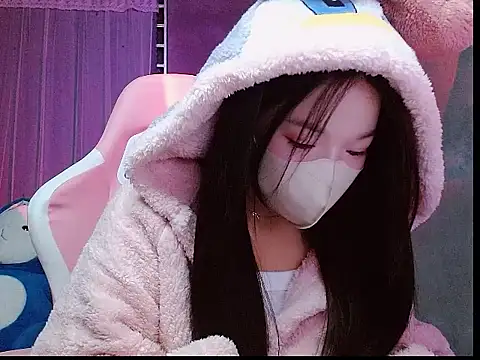 -Tamy- online show from 9, 1, 2026