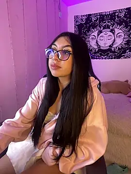 Snapshot of Natsrose chatting on 7, 4, 2026 Natsrose online show from 7, 4, 2026