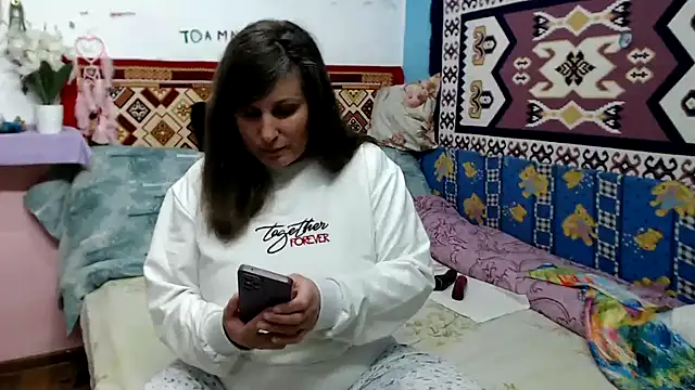 Adelinemilf online show from 10, 4, 2026