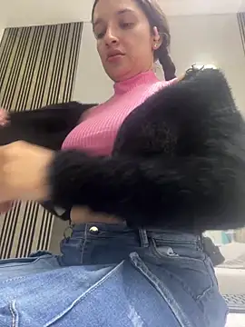 Violett hott  online show from 18, 4, 2026