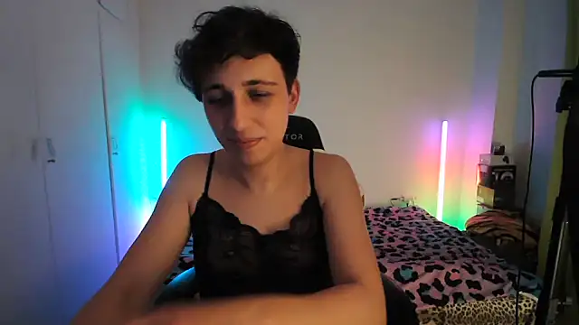 Snapshot of HoneyValentine chatting on 3, 5, 2026 HoneyValentine online show from 3, 5, 2026