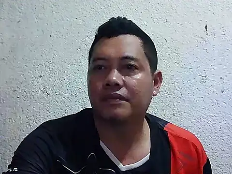 UrAsianGuy90 online show from 6, 1, 2026