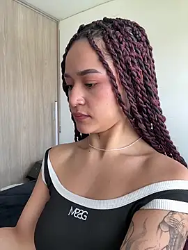 crystal dlun online show from 26, 2, 2026