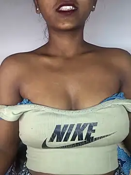 Snapshot of Royal-girl78 chatting on 6, 1, 2026 Royal-girl78 online show from 6, 1, 2026