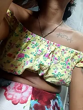 Snapshot of chikivivi- chatting on 16, 5, 2026 chikivivi- online show from 16, 5, 2026