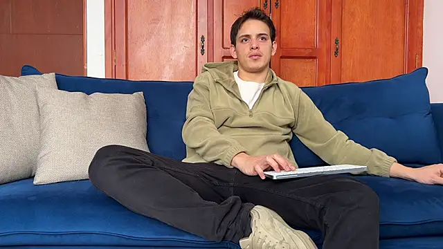 Enzho liam online show from 6, 2, 2026