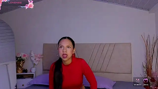 DulceRouss  online show from 4, 2, 2026