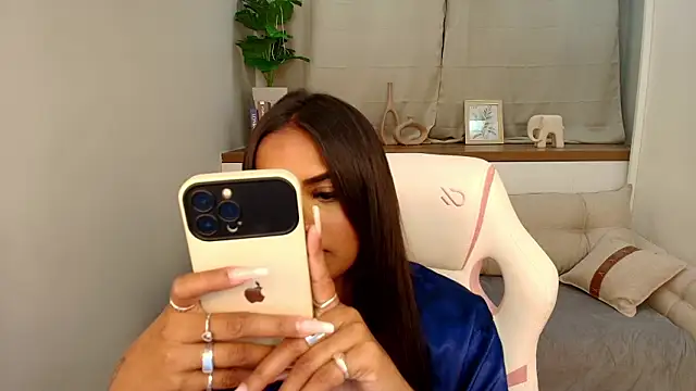 Paula Thomass online show from 10, 2, 2026