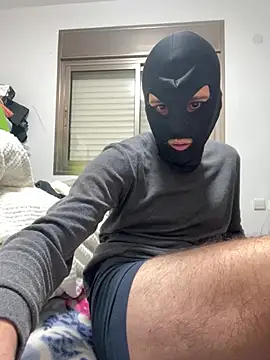 petiteyanel online show from 11, 2, 2026