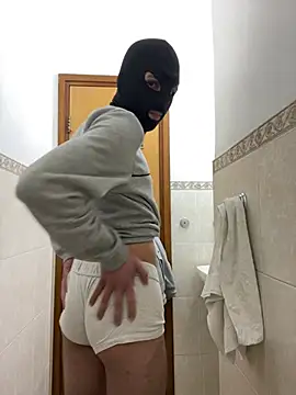 petiteyanel online show from 26, 2, 2026