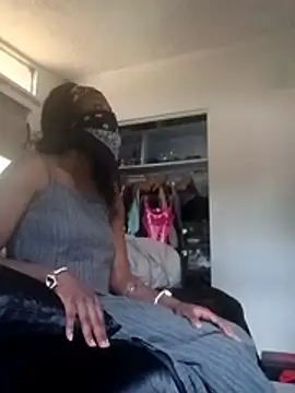 blackcheRRydiamondz online show from 6, 1, 2026