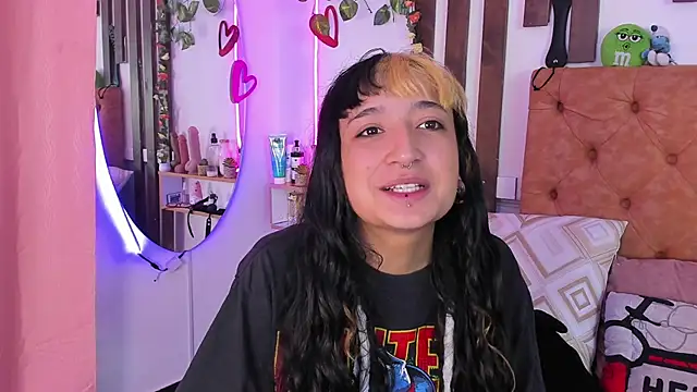 MeowMota  online show from 18, 4, 2026