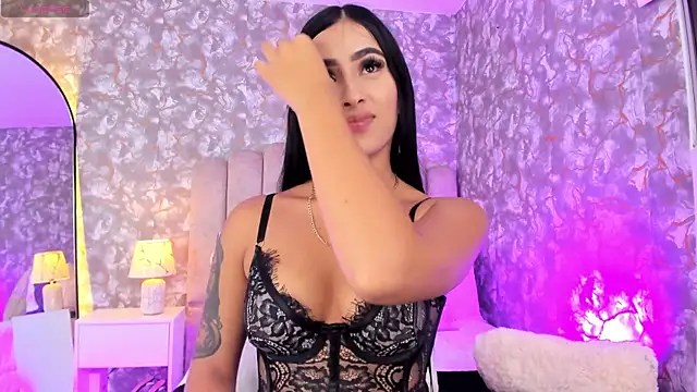 MiaTowson  online show from 16, 1, 2026