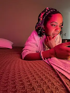 Snapshot of oshun6360 chatting on 2, 5, 2026 oshun6360 online show from 2, 5, 2026