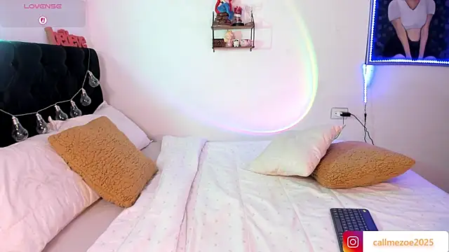 Snapshot of zoe_siren chatting on 12, 2, 2026 zoe siren online show from 12, 2, 2026